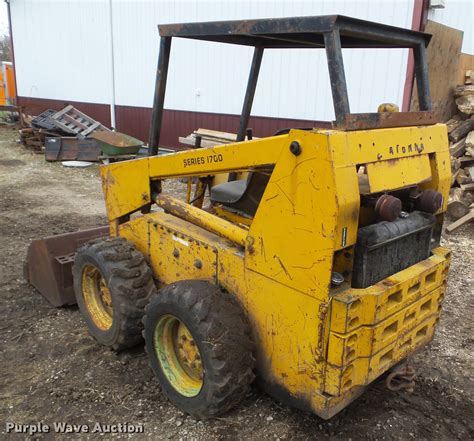 mustang 1700 skid steer weight|1700 mustang skid loader specifications.